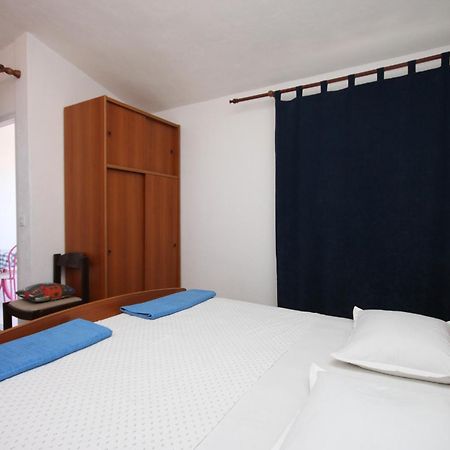 Apartments By The Sea Drvenik Donja Vala, Makarska - 6756 Phòng bức ảnh