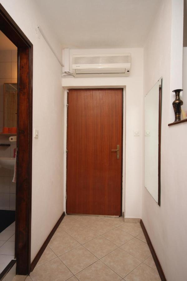 Apartments By The Sea Drvenik Donja Vala, Makarska - 6756 Ngoại thất bức ảnh